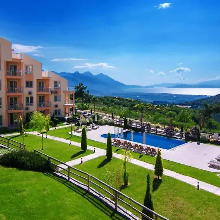 4 Kisilik Aquaparkli Tesis Icerisinde Daire, Aydin Kusadasi - Awz141 *