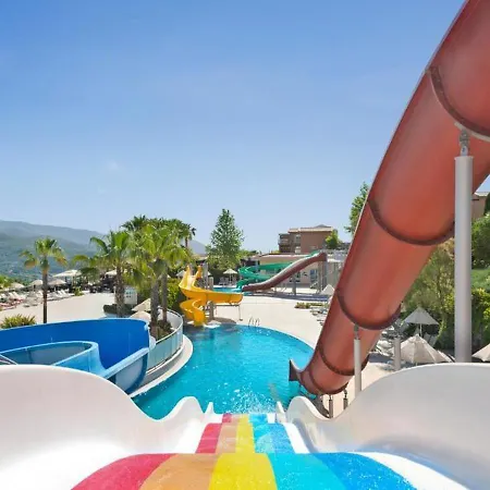4 Kisilik Aquaparkli Tesis Icerisinde Daire, Aydin Kusadasi - Awz141 Apartamento